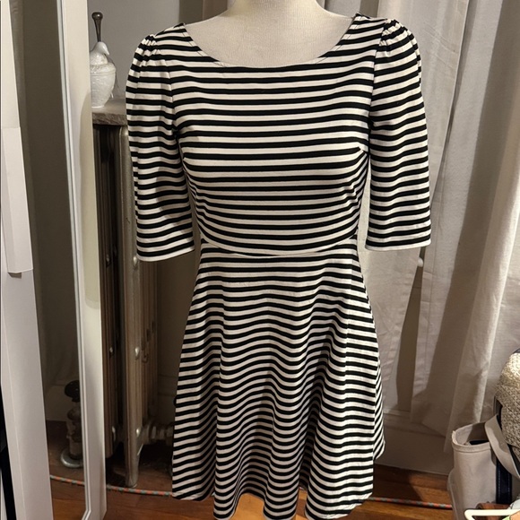 Pomelo Black and White Striped Long Sleeve Dress - Picture 3 of 10